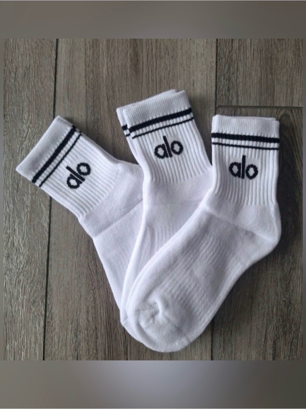 Alo Throwback socks 3 pairs brand new